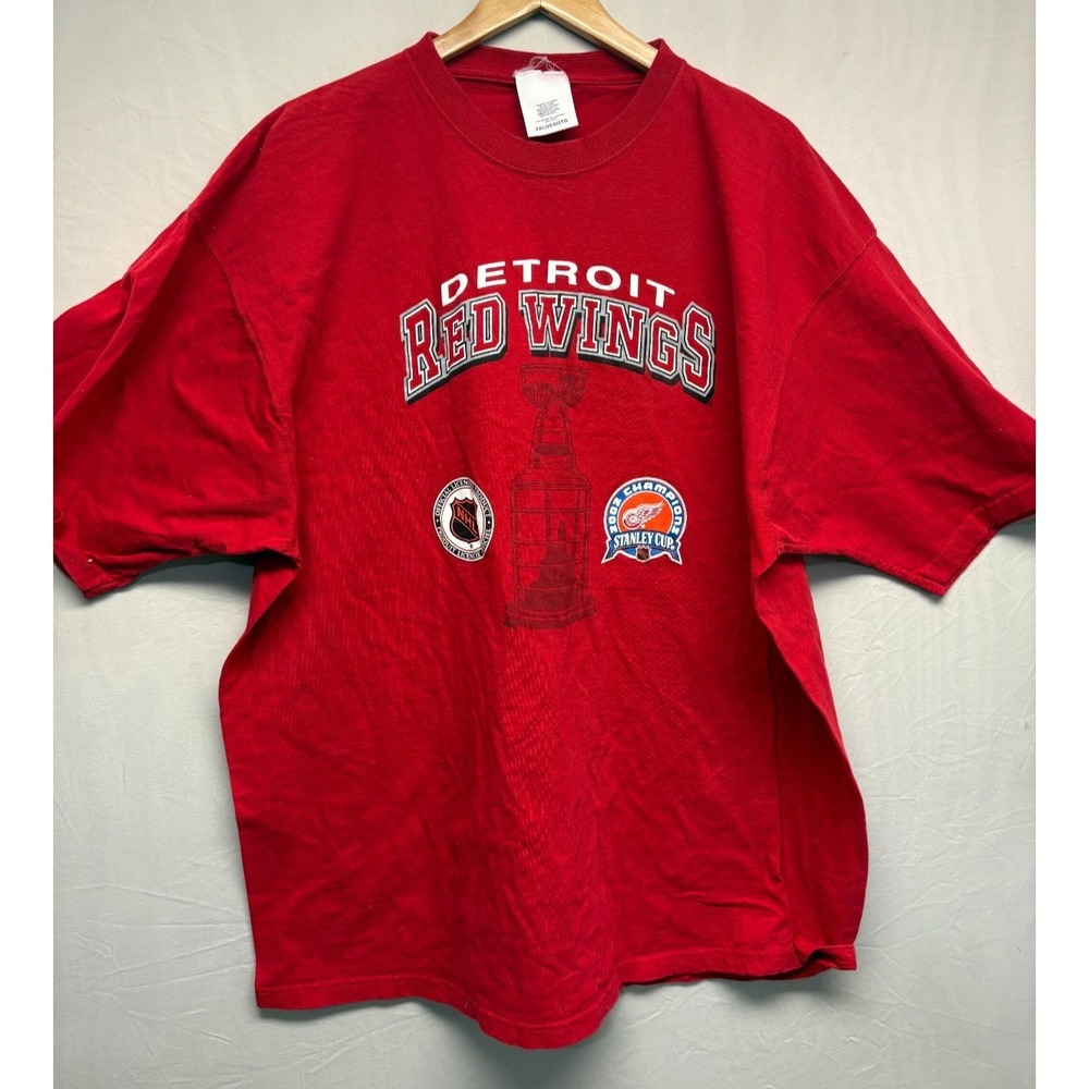 Detroit Red Wings NHL Hockey T-Shirt Mens Red Stanley Cup Champions 2002 2XL Y2K